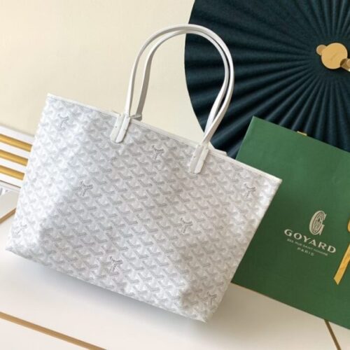 Alternative view of Goyard Isabelle White