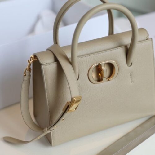 Alternative view of Dior St Honoré Tote Beige