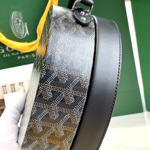 Alternative view of Goyard Alto Box Black