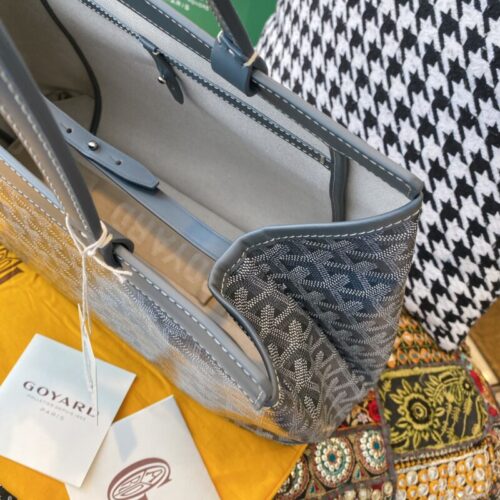 Alternative view of Goyard Bellechasse Grey