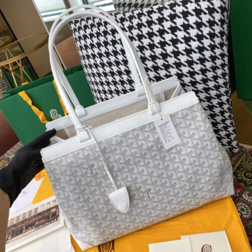 Alternative view of Goyard Bellechasse White