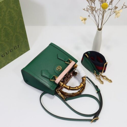 Alternative view of Gucci   Diana Small Tote Green