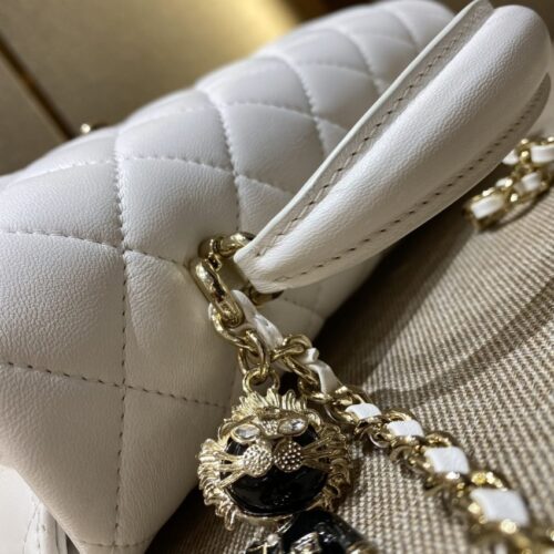 Alternative view of CHANEL CF 20 cm Lion White