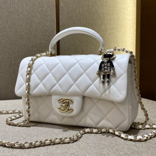 CHANEL CF 20 cm Lion White