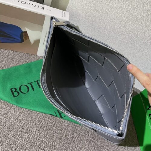 Alternative view of Bottega Veneta Cassette Clutch