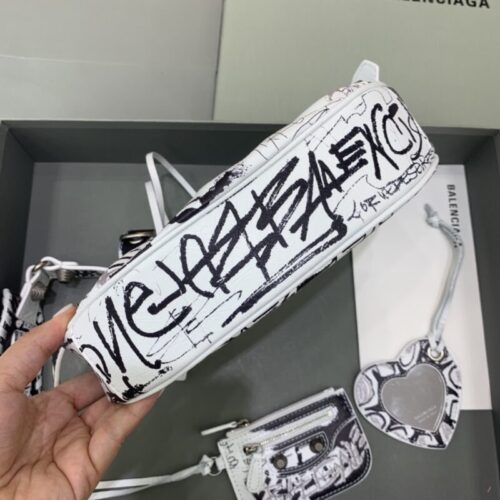 Alternative view of Balenciaga Le Cagole Graffiti White