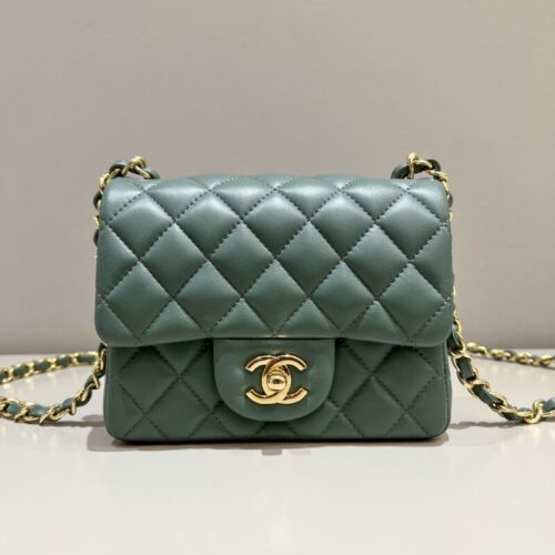 CHANEL Classic Flap 17cm Green