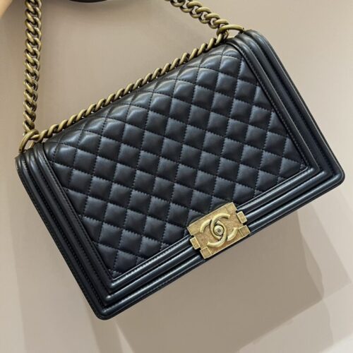 CHANEL Le Boy Large Black