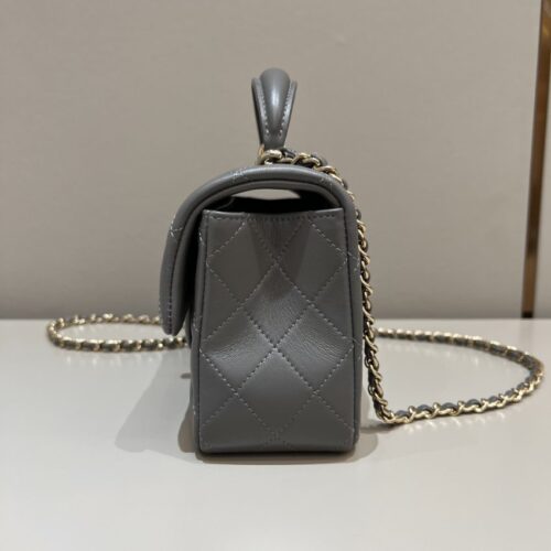 Alternative view of CHANEL CF 20 cm With Handle Beige