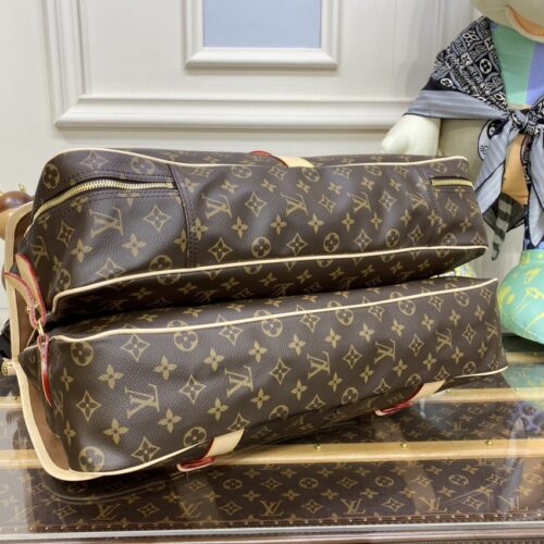 Alternative view of LV Hunting Bag