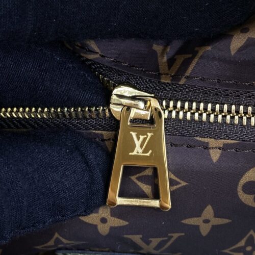 Alternative view of LV OnTheGo Green Soft