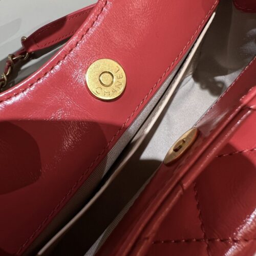 Alternative view of CHANEL Hobo Small Red