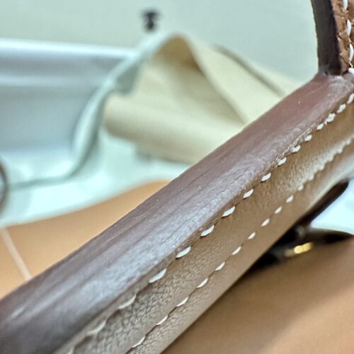 Alternative view of Hermes Halzan  Brown