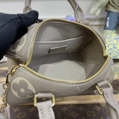 Alternative view of LV Speedy Bandouliere 20 Milk Beige