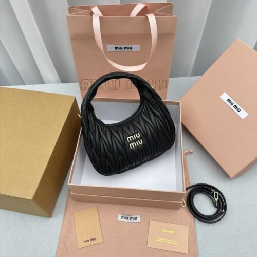 Miu Miu Wander Black