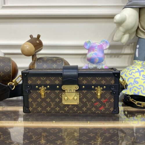 LV Petite Malle East West