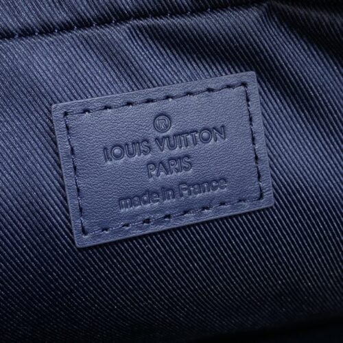 Alternative view of LV Trio Messenger Blue Grid