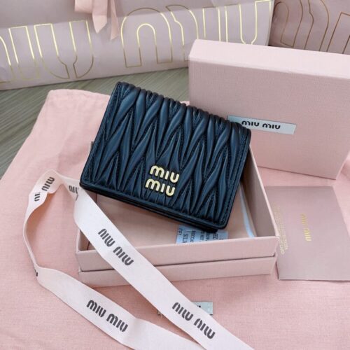 Miu Miu Pocket Wallet Black