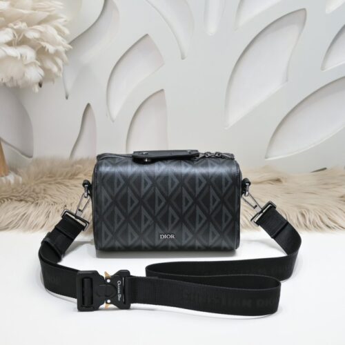 Dior Lingot 22  Diamond Black