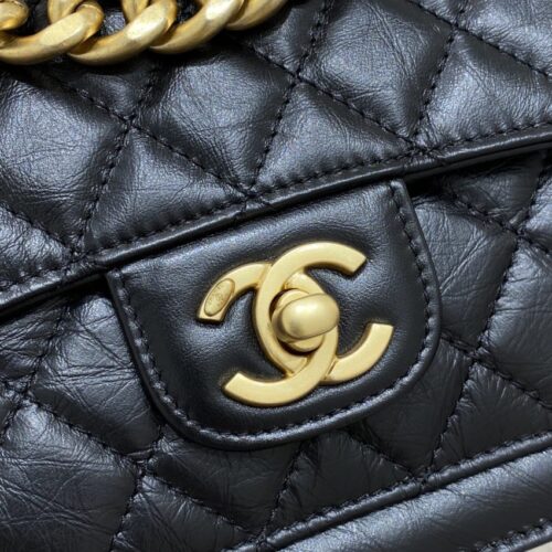 Alternative view of CHANEL 23S Messenger Bag