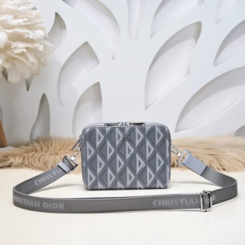 Dior Zipped Pouch  Diamond Blue