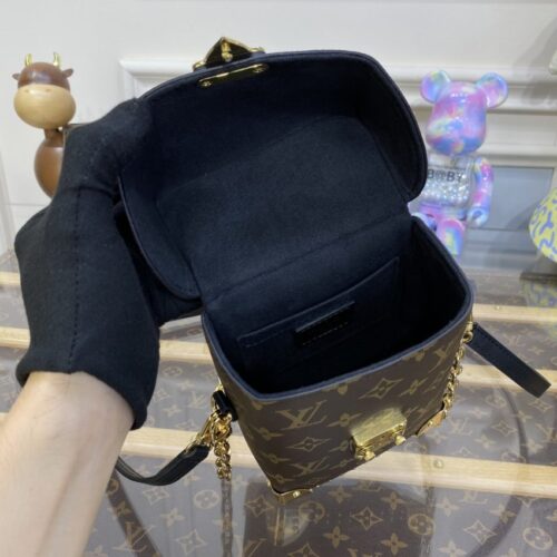 Alternative view of LV Camera Box Brown