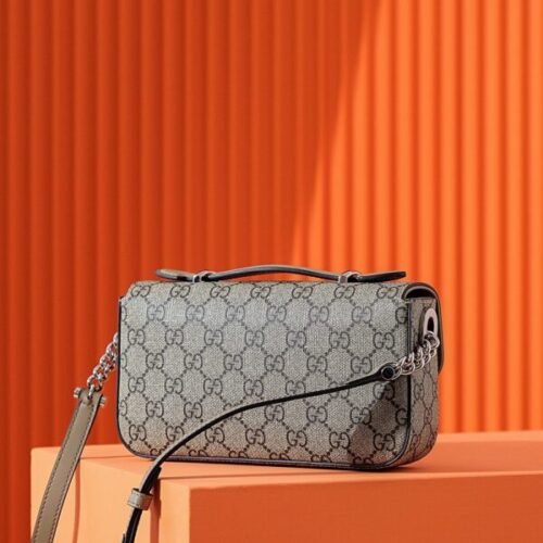Alternative view of Gucci  Petite GG Small