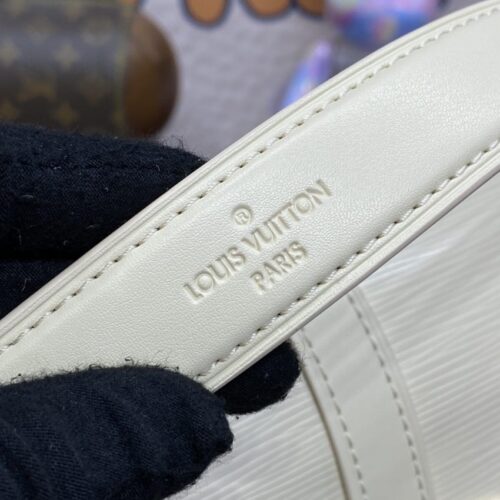 Alternative view of LV Saumur White