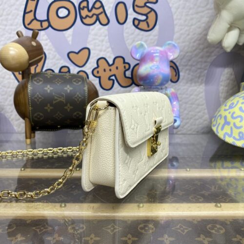 Alternative view of LV Wallet On Chain Metis White