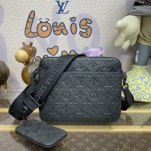 LV Trio Messenger Full Black