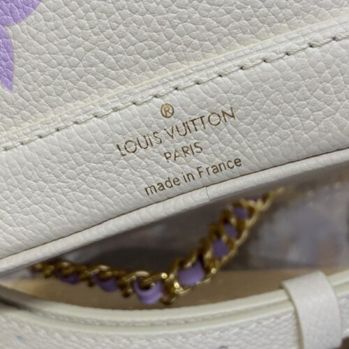 Alternative view of LV Nano Noe White Purple