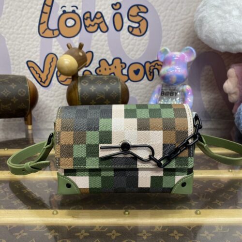 LV Steamer Wearable Wallet