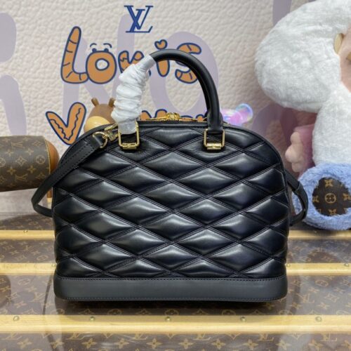 Alternative view of LV Alma PM Black