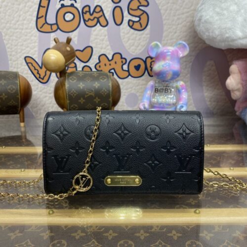 LV Wallet On Chain Lily Black