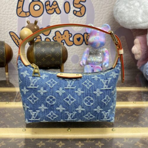 LV Hills Pochette