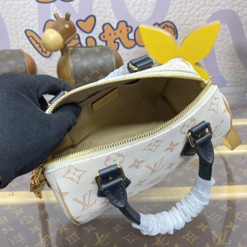 Alternative view of LV Speedy Bandouliere Beige