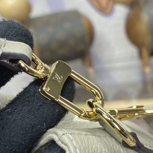 Alternative view of LV Nano Noe Beige