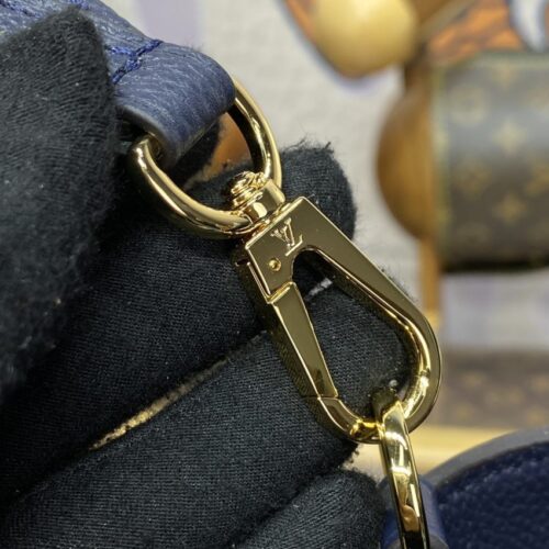 Alternative view of LV On My Side PM Dark Blue