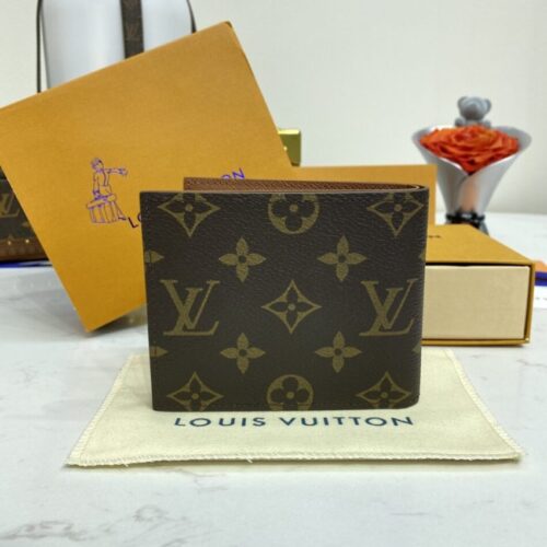 Alternative view of LV Marco Wallet Brown