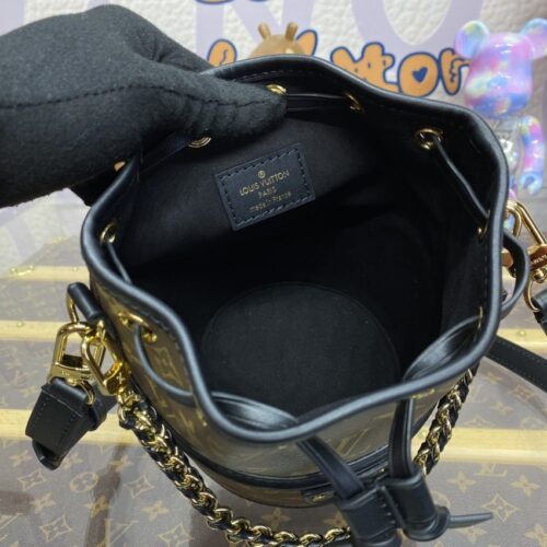 Alternative view of LV Canoé Bucket Bag