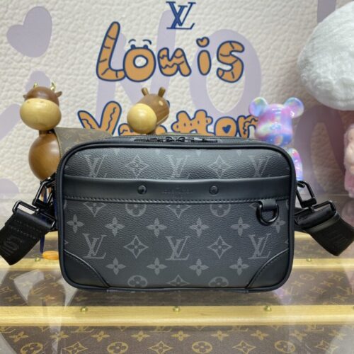LV Alpha Messenger Black Canvas