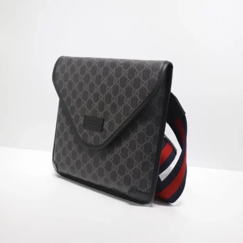 GUCCI Neo Vintage Medium Messenger Bag