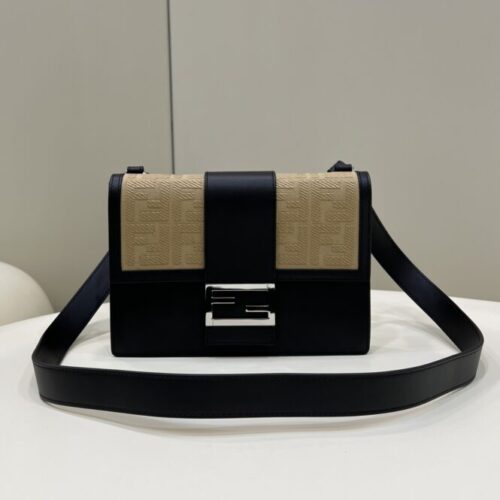 Fendi Baguette Pouch Black