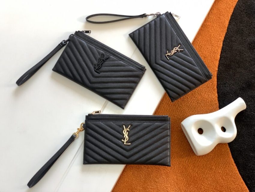 Yves Saint Laurent Pouch