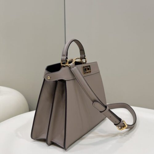 Alternative view of Fendi Peekaboo Medium Beige