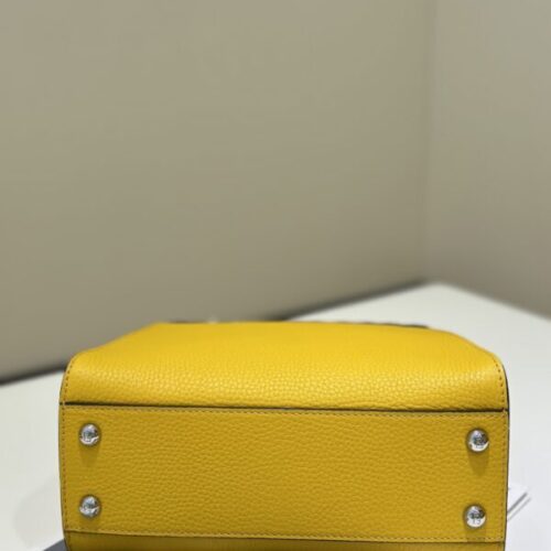 Alternative view of Fendi Peekaboo Yellow