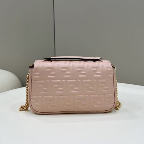 Alternative view of Fendi Baguette  Sliding Chain Pink