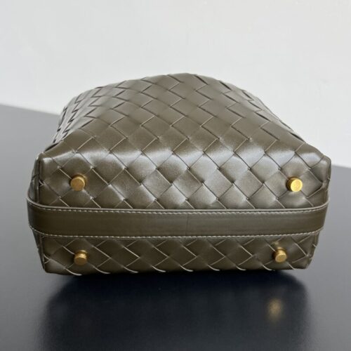 Alternative view of Bottega Veneta Wallace Lunch Bag