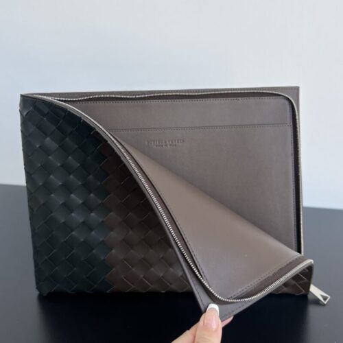 Alternative view of Bottega Veneta Half Zip Clutch