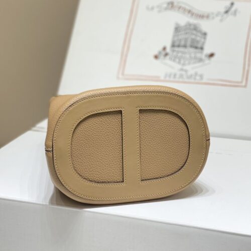 Alternative view of Hermes The Light Brown